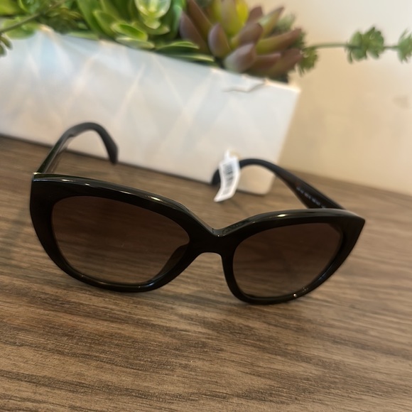 NWT Prada 56MM Cat Eye Sunglasses w/ Case & Cleaning Cloth - Picture 10 of 14